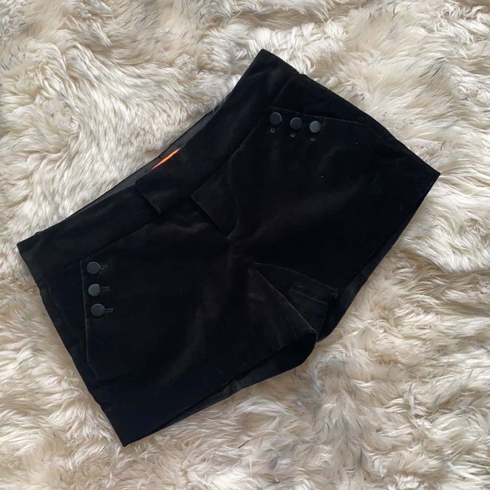 Juicy Shorts